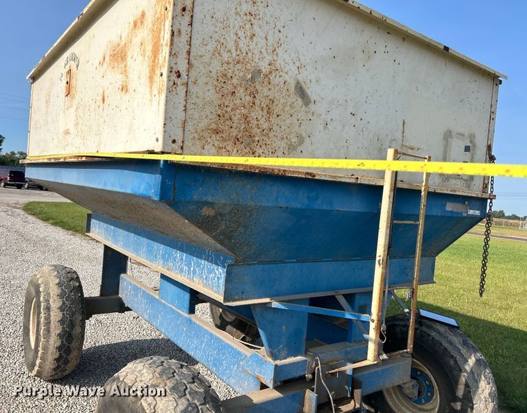 image for item EK3225 DMI gravity wagon