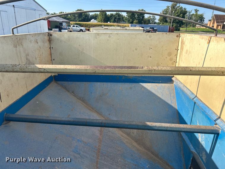 image for item EK3225 DMI gravity wagon