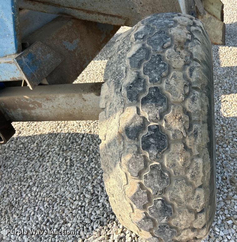 image for item EK3225 DMI gravity wagon