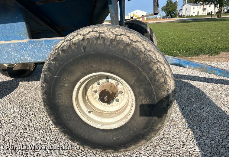 image for item EK3225 DMI gravity wagon