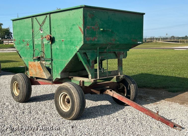 image for item EK3226 Bushnell GB-225 gravity wagon