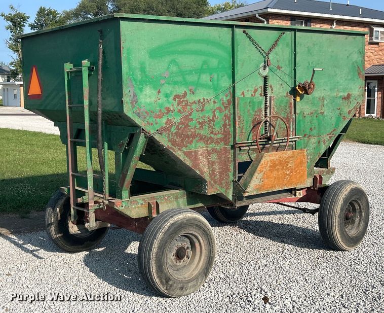 image for item EK3227 Bushnell GB-225 gravity wagon