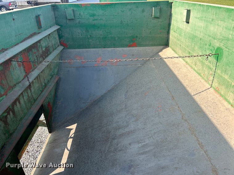 image for item EK3227 Bushnell GB-225 gravity wagon