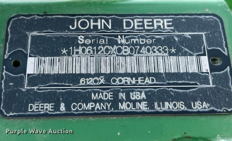 image for item EK8939 2011 John Deere 612CX corn head