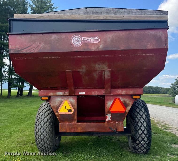 image for item EK8957 Unverferth GC4900 grain cart
