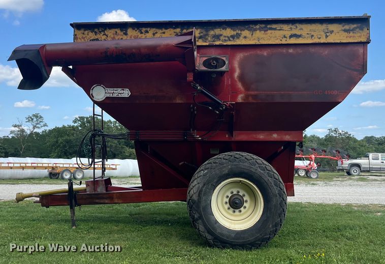 image for item EK8957 Unverferth GC4900 grain cart