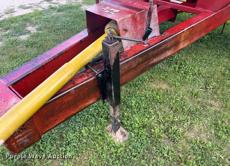 image for item EK8957 Unverferth GC4900 grain cart