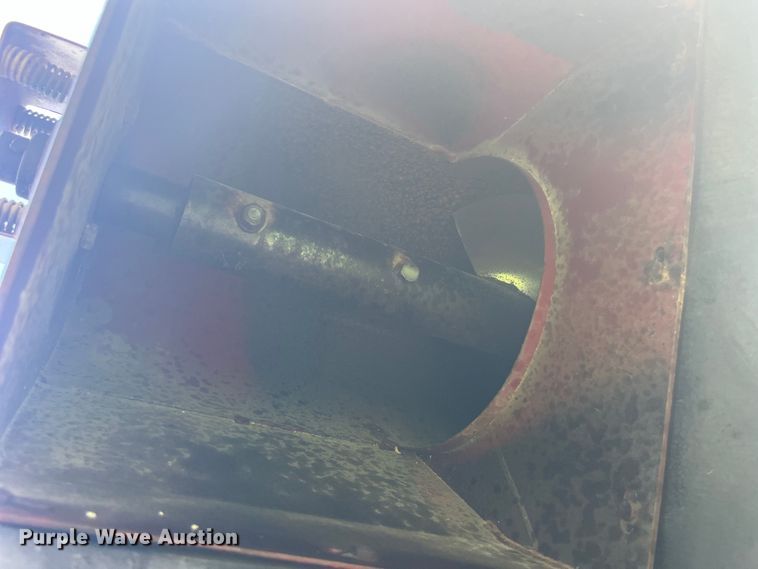 image for item EK8957 Unverferth GC4900 grain cart