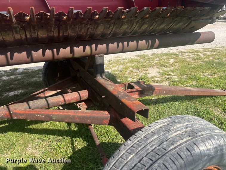 image for item EK8958 1995 Case 1020 flex draper head