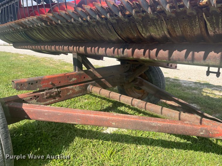 image for item EK8958 1995 Case 1020 flex draper head