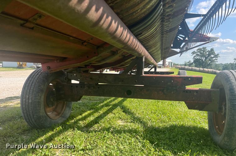 image for item EK8958 1995 Case 1020 flex draper head