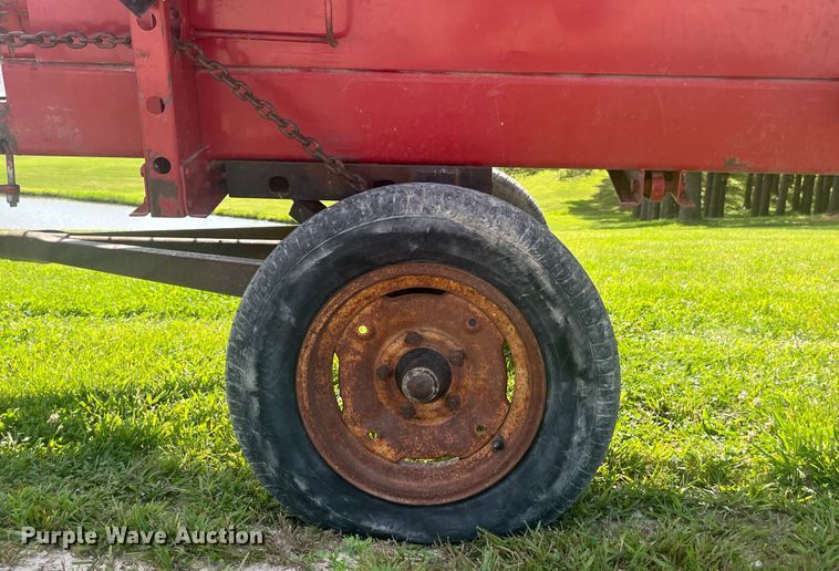 image for item EK8958 1995 Case 1020 flex draper head