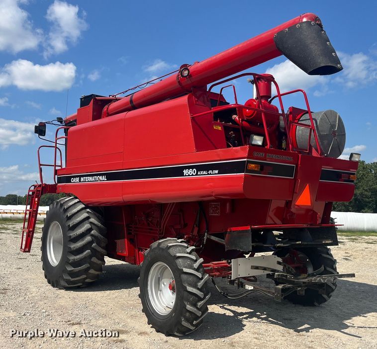 image for item EK8959 1991 Case 1660 Axial-Flow combine