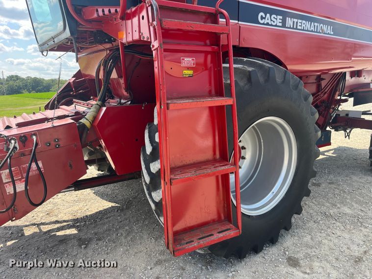 image for item EK8959 1991 Case 1660 Axial-Flow combine
