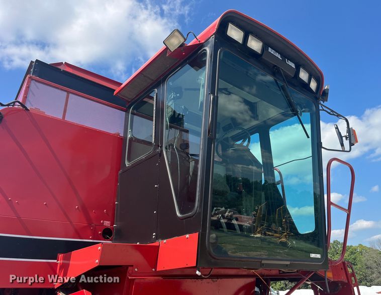 image for item EK8959 1991 Case 1660 Axial-Flow combine