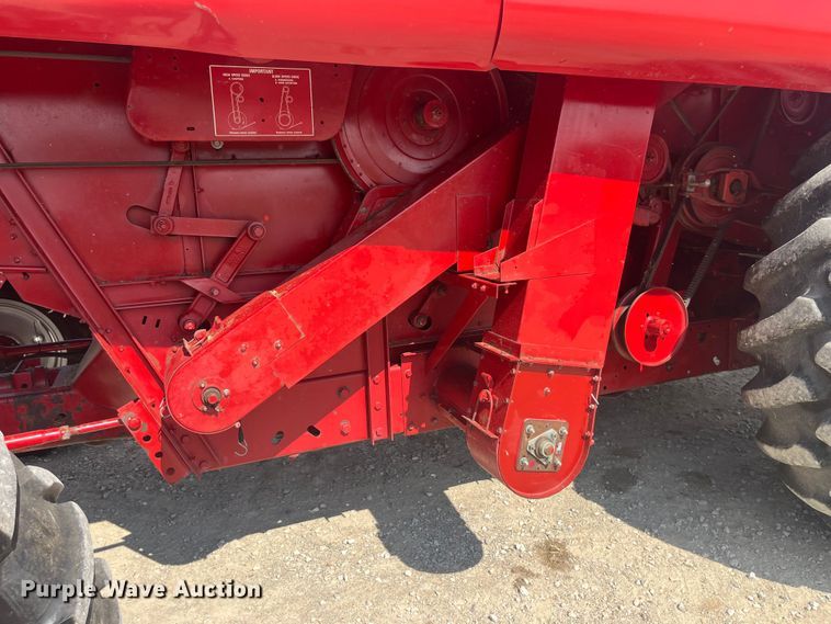 image for item EK8959 1991 Case 1660 Axial-Flow combine