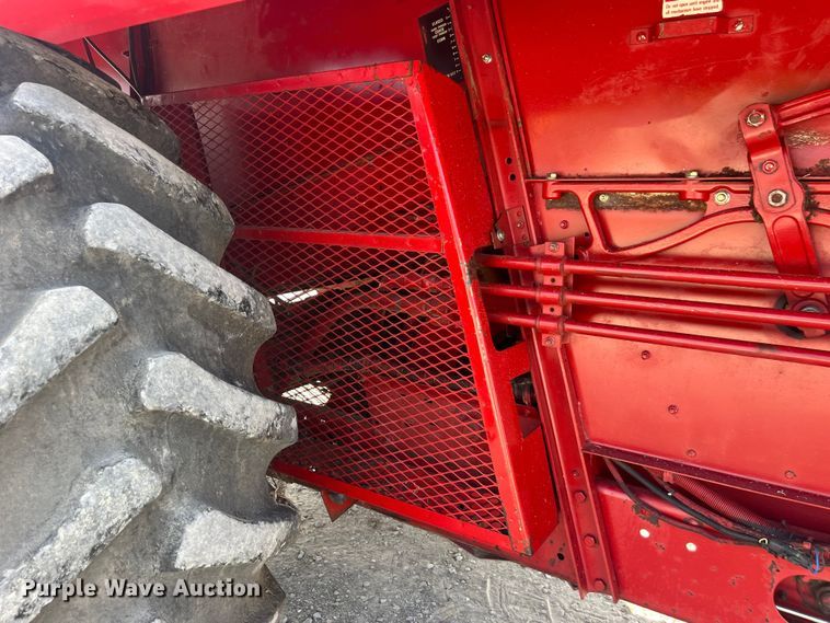 image for item EK8959 1991 Case 1660 Axial-Flow combine