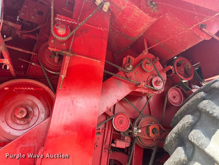 image for item EK8959 1991 Case 1660 Axial-Flow combine