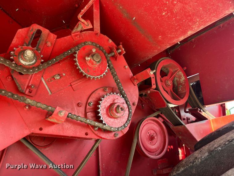 image for item EK8959 1991 Case 1660 Axial-Flow combine