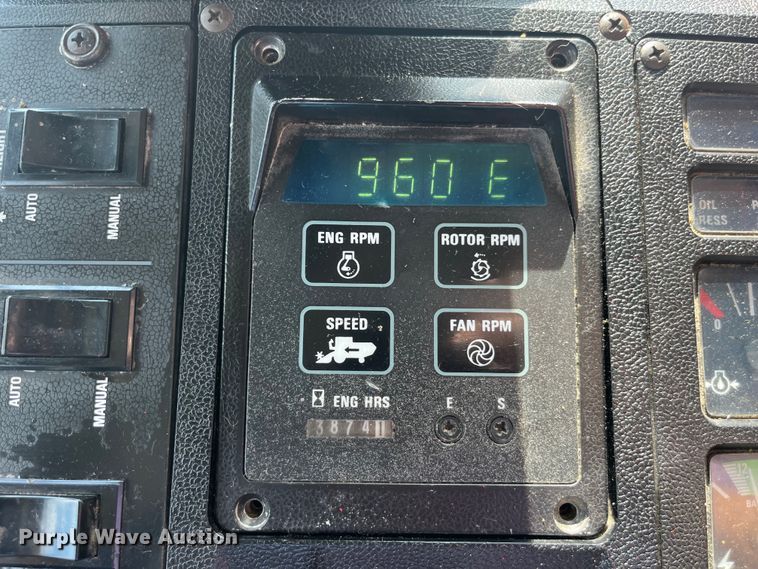 image for item EK8959 1991 Case 1660 Axial-Flow combine