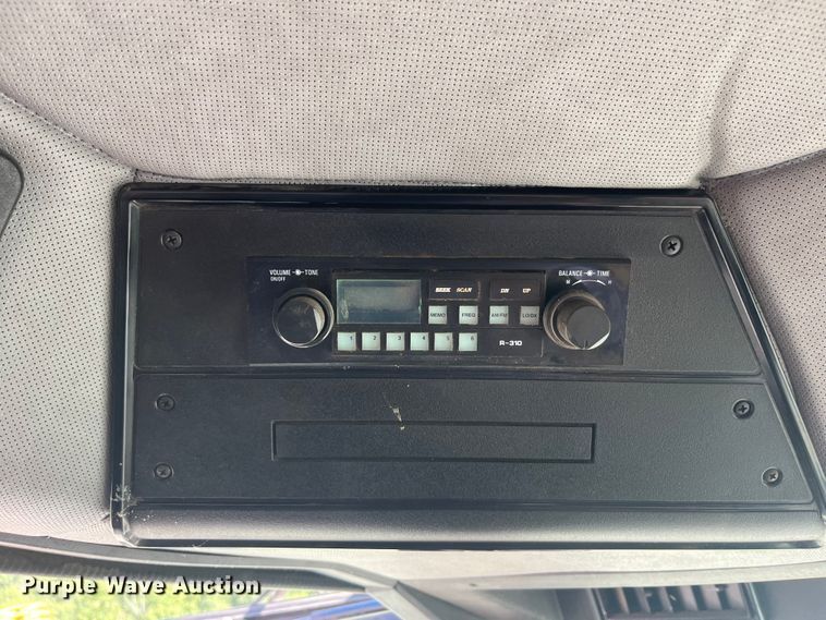 image for item EK8959 1991 Case 1660 Axial-Flow combine