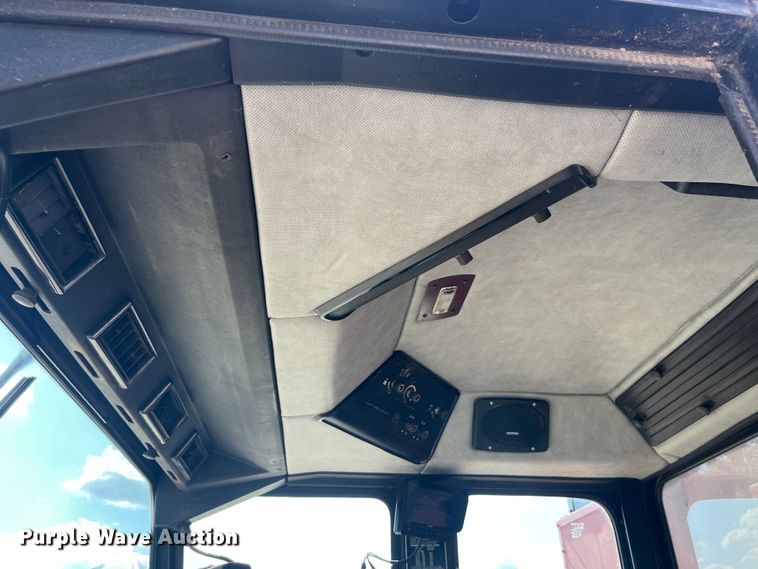 image for item EK8959 1991 Case 1660 Axial-Flow combine