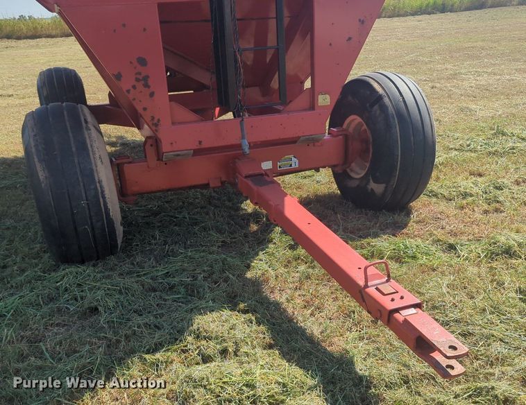 image for item EQ2007 Unverferth 325 gravity wagon