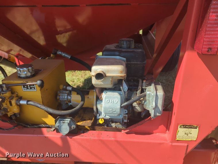 image for item EQ2007 Unverferth 325 gravity wagon