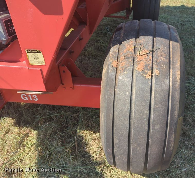 image for item EQ2007 Unverferth 325 gravity wagon