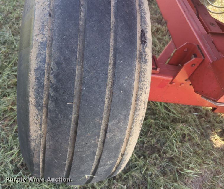 image for item EQ2007 Unverferth 325 gravity wagon