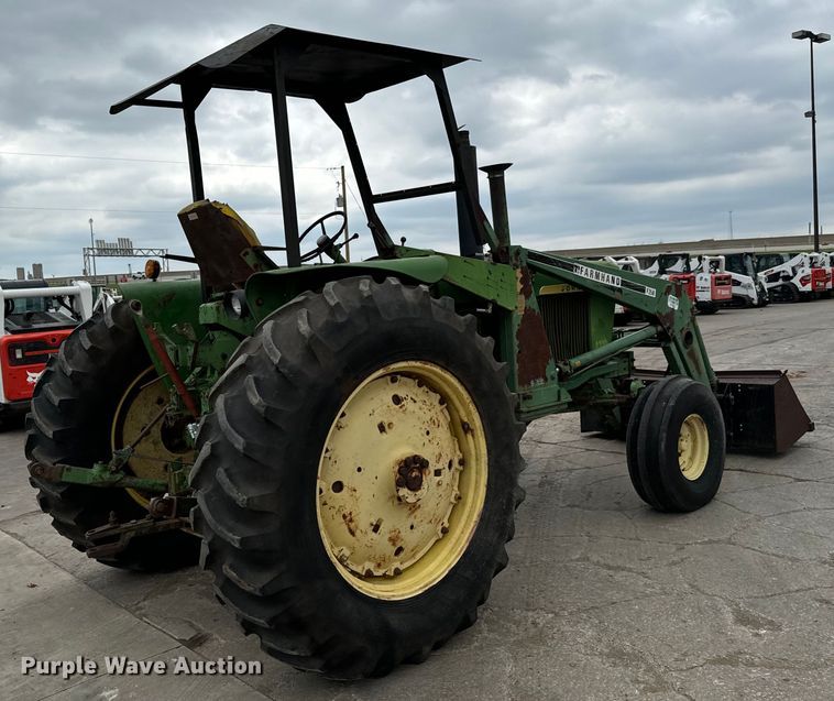 image for item LF9952 1971 John Deere  4320 tractor