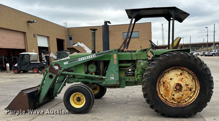 image for item LF9952 1971 John Deere  4320 tractor