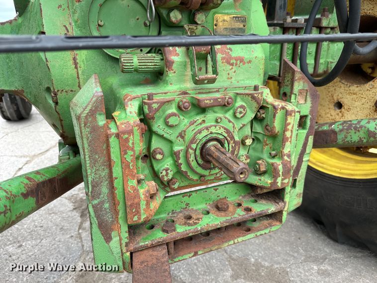 image for item LF9952 1971 John Deere  4320 tractor