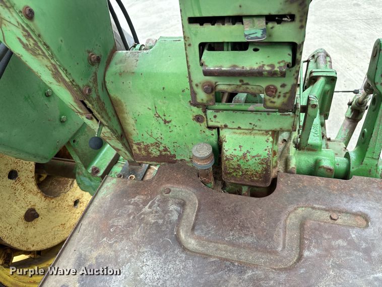 image for item LF9952 1971 John Deere  4320 tractor