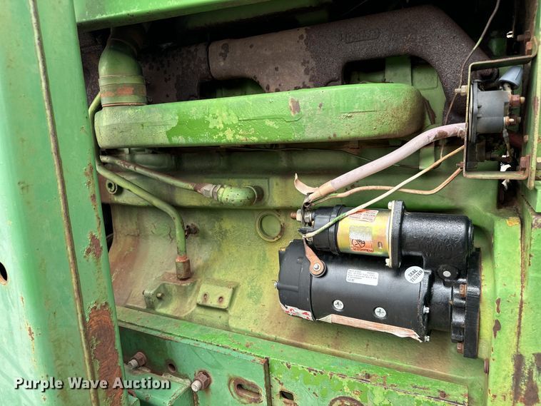 image for item LF9952 1971 John Deere  4320 tractor