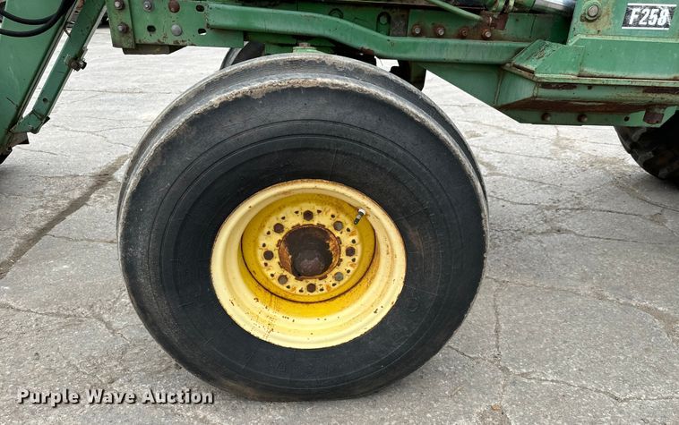 image for item LF9952 1971 John Deere  4320 tractor