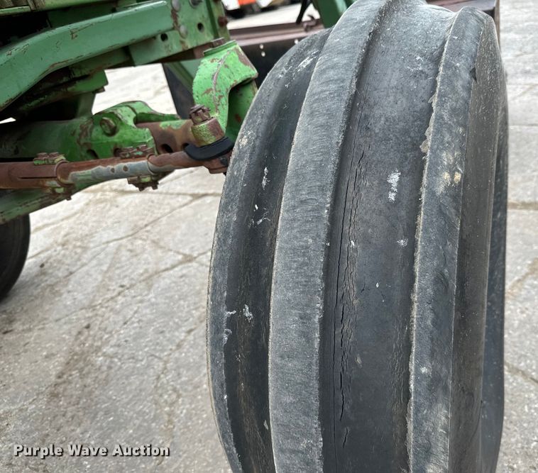 image for item LF9952 1971 John Deere  4320 tractor