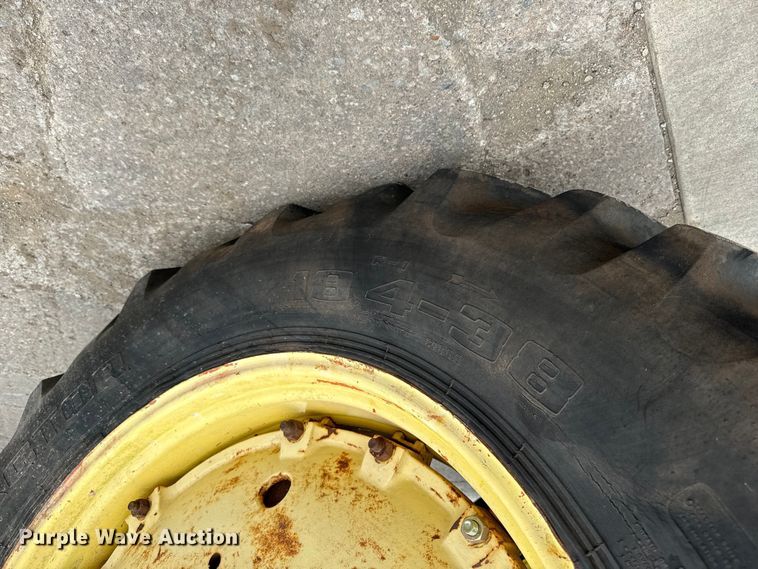 image for item LF9952 1971 John Deere  4320 tractor