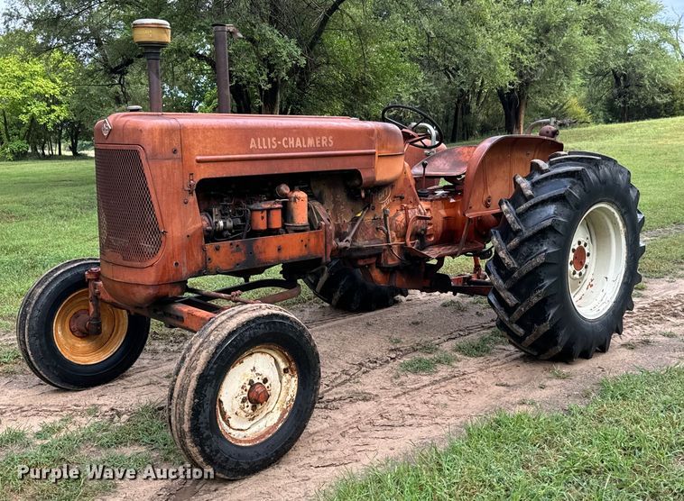 image for item LF9964 Allis Chalmers  D17  tractor