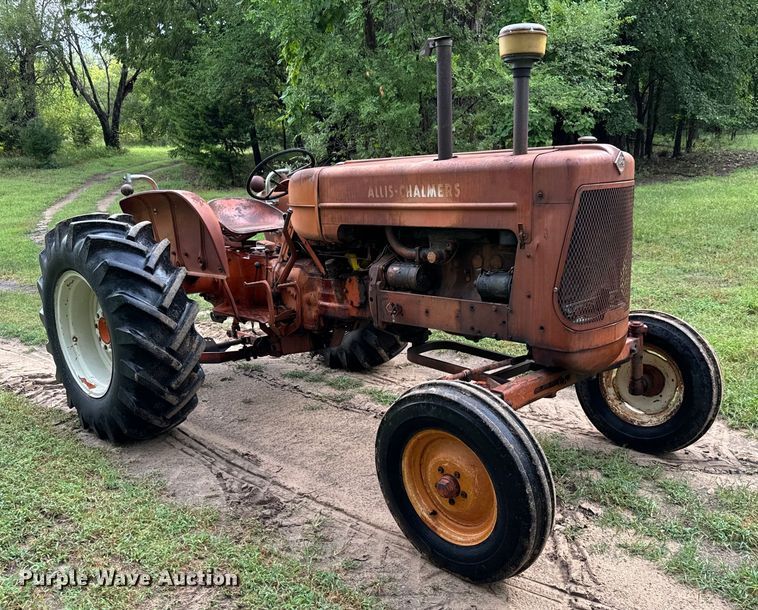 image for item LF9964 Allis Chalmers  D17  tractor