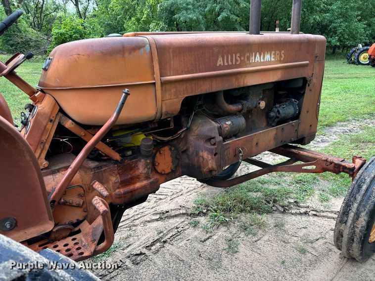 image for item LF9964 Allis Chalmers  D17  tractor