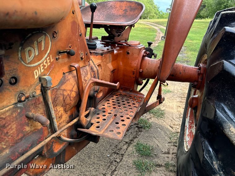 image for item LF9964 Allis Chalmers  D17  tractor
