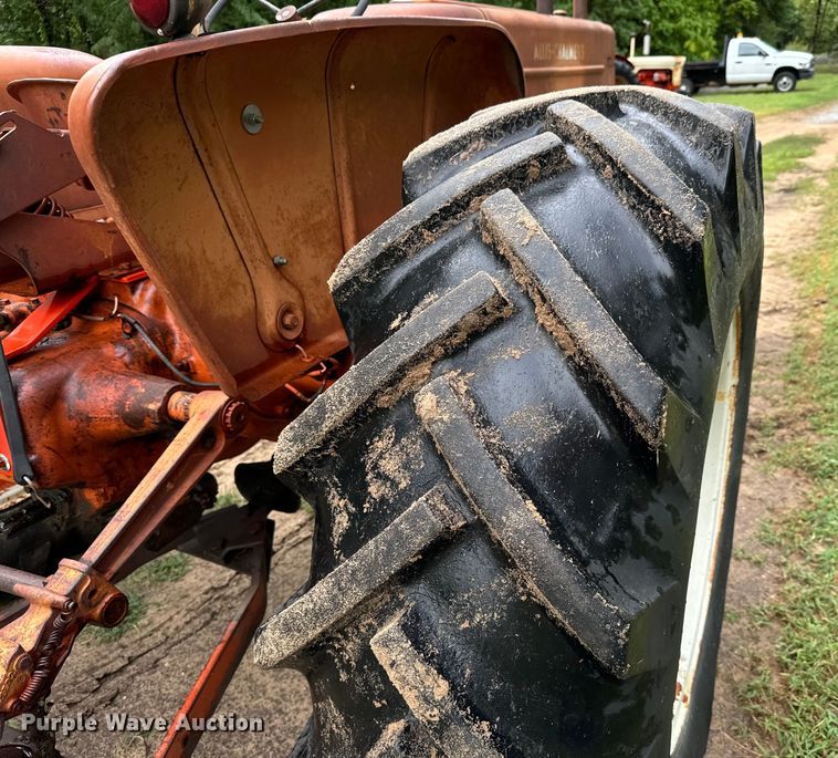 image for item LF9964 Allis Chalmers  D17  tractor