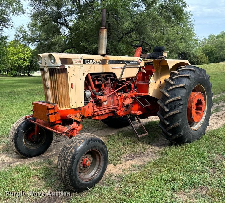 image for item LF9965 Case  Comfort King 830 tractor