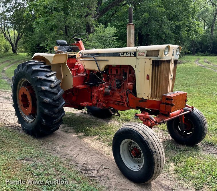 image for item LF9965 Case  Comfort King 830 tractor