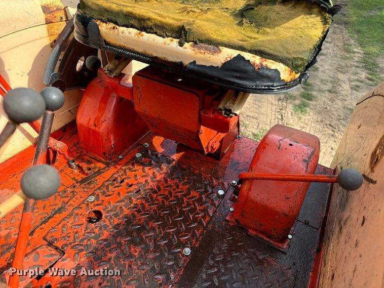 image for item LF9965 Case  Comfort King 830 tractor