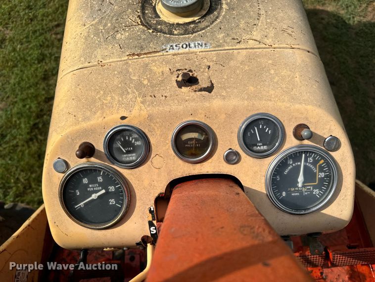 image for item LF9965 Case  Comfort King 830 tractor