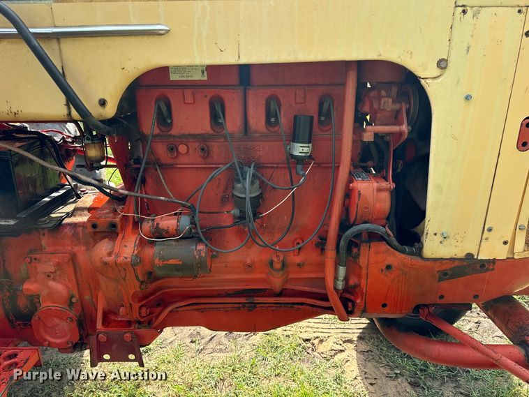 image for item LF9965 Case  Comfort King 830 tractor