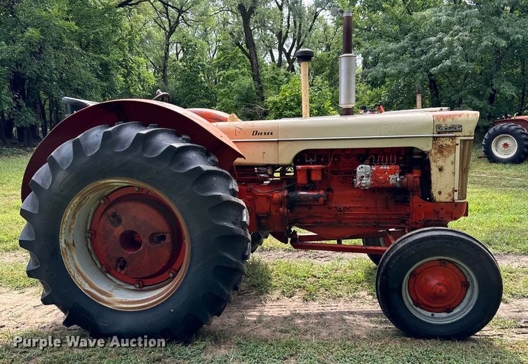 image for item LF9966 1959 Case 900B tractor