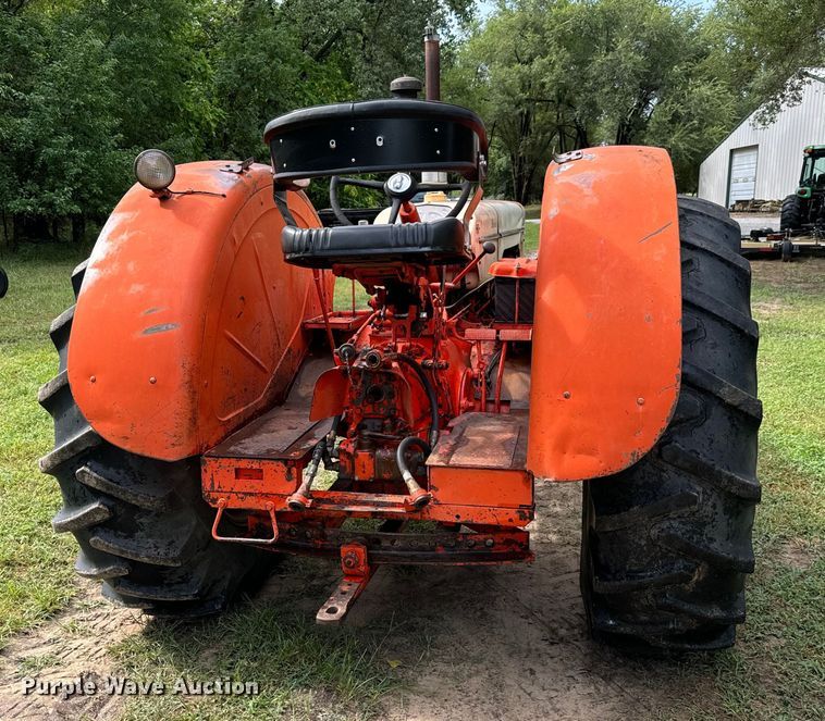 image for item LF9966 1959 Case 900B tractor